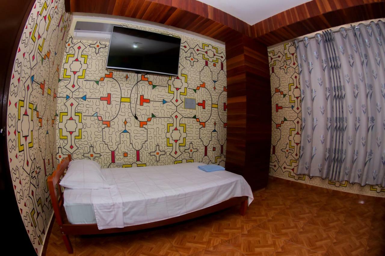 Gran Hotel Gusbet Пукальпа Экстерьер фото